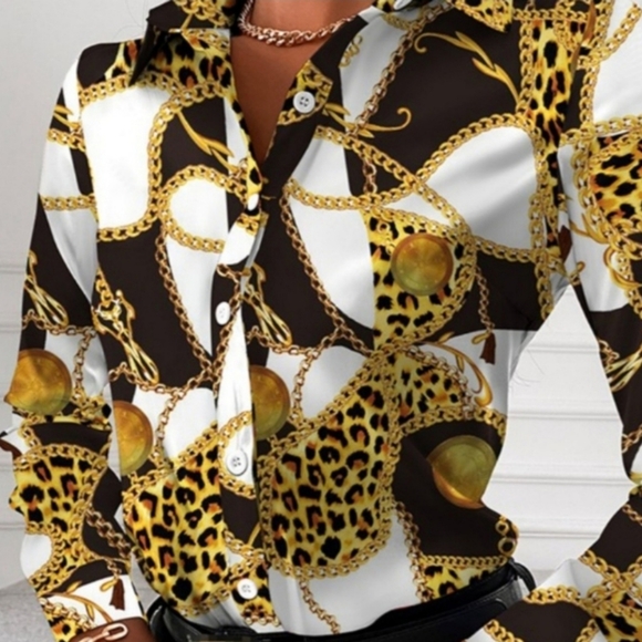 Classy chain print long sleeve button-up blouse. - Picture 2 of 3